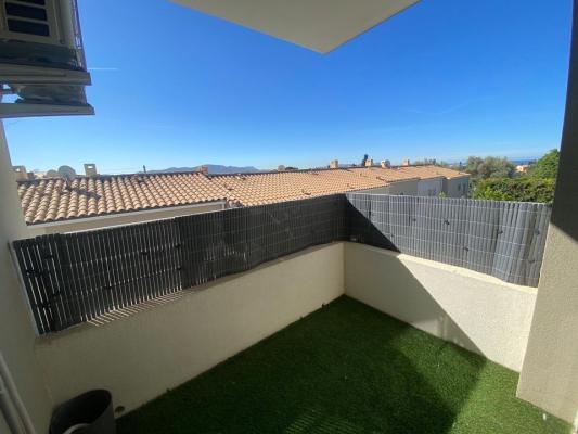 T2 45M² + TERRASSE  +BOX PRIVATIF / 13014