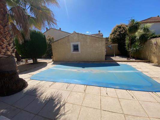 Istres : Maison plain-pied de type 4 avec garage et piscine sur