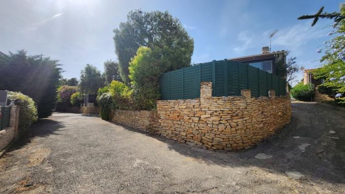 MAISON AVEC JARDIN ET TERRASSE