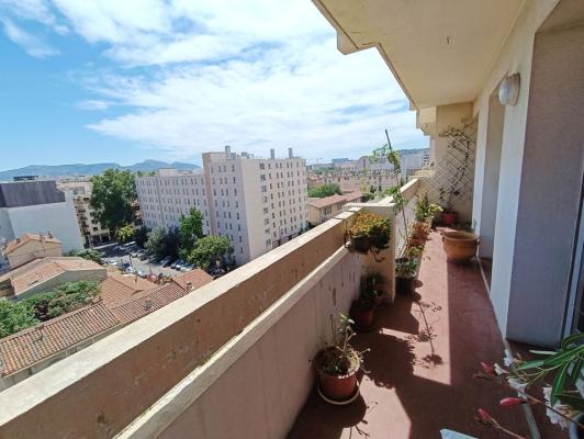 Appartement T2 55m2 étage élevé + grand balcon