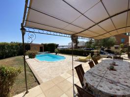 Fos-sur-Mer : Maison de type 6 avec vue sur étang sur une