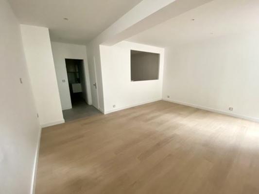 Istres : Appartement type 2 centre ville