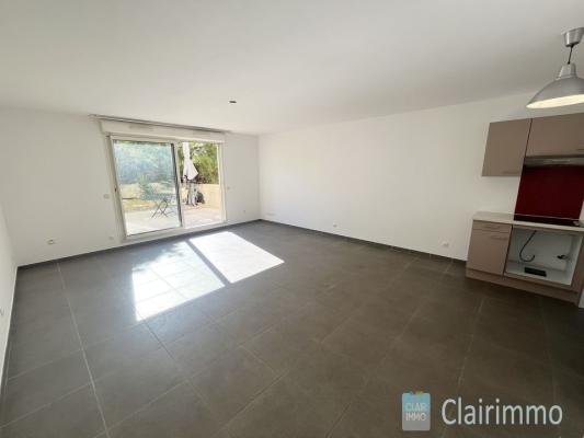 NOUVEAU ! APPARTEMENT T3 / REZ-DE-JARDIN / BOX + PARKING /