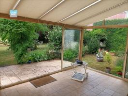 A HURIGNY PROCHE MACON EN BOURGOGNE MAISON 6 PIECES DE 120 M²