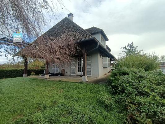 REPLONGES : Maison familiale,  grand jardin, trés beau