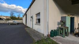 BATIMENT SECURISEE DE 390 M2 SUR TERRAIN 3314 M2