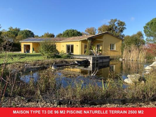 Pavillon de plain-pied de 96 m2 avec piscine naturelle