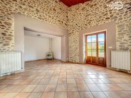 Maison de 130 m² sur un terrain de 980 m² à PRADES