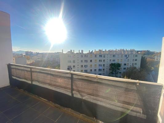 EXCLUSIVITE / T3 DE 62m2 + TERRASSE DERNIER ETAGE / MARSEILLE