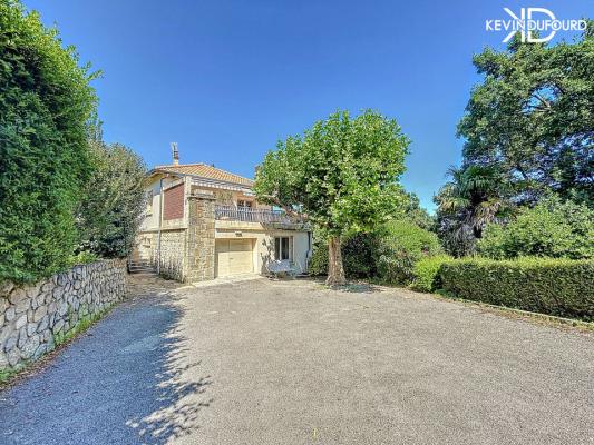 Maison de 140 m² sur un terrain de 785 m² à AUBENAS