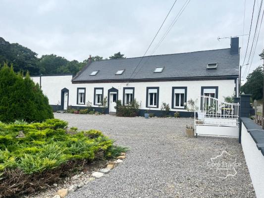 AISNE Sains Richaumont Belle longère spacieuse sur un terrai