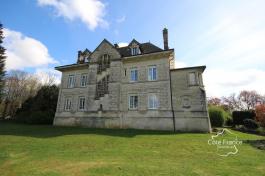 02860     Château de Monthenault . Vallée de l'Aisne