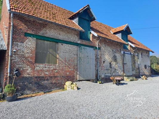 AISNE. Exclusivité. Petite fermette à restaurer dans village