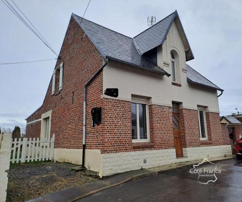 Origny-Sainte-Benoite : maison de village terrasse en vente