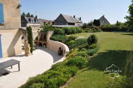 02260 Aisne. Très belle maison en pierre blanche