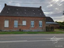 AISNE (02)    ETREAUPONT     ANCIENNE FERME A RENOVER