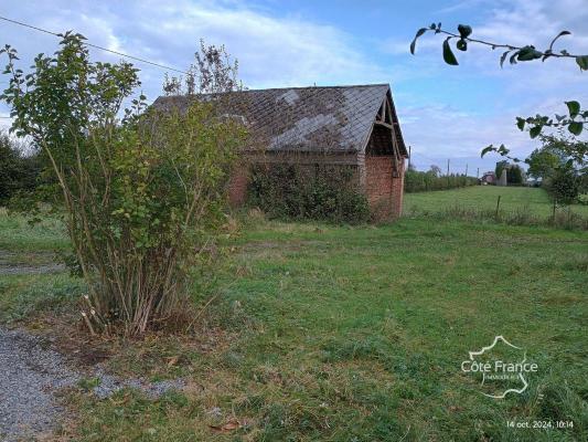 AISNE (02)    ETREAUPONT     ANCIENNE FERME A RENOVER