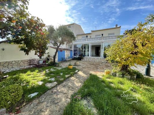 Sublime maison de 180 m2 - 4 Chambres + garages - Proche de