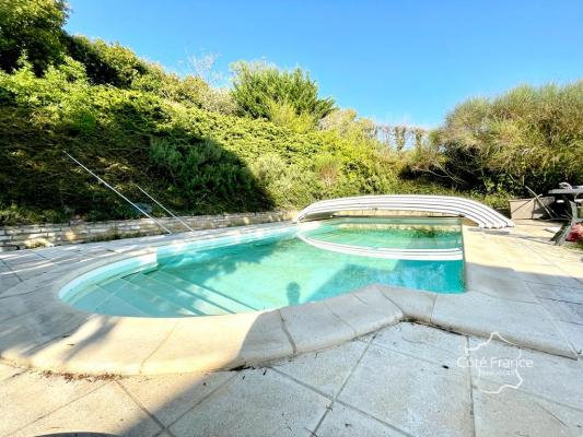 Magnifique maison d'architecte avec piscine et terrain arbor