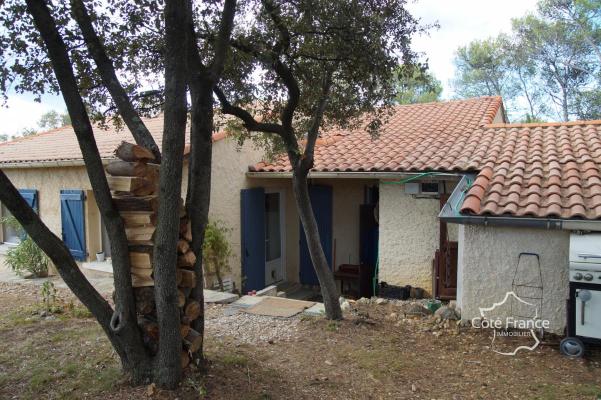 Magnifique villa trois chambres piscine sur 4000 m2