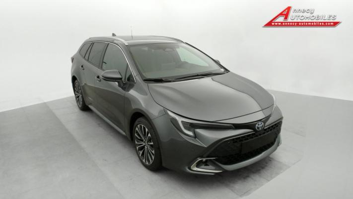 Toyota corolla touring sports Hybride 196ch Design