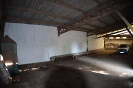 130m2 de locaux de stockage