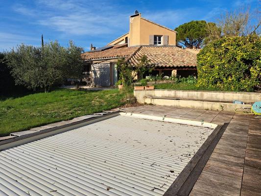 Maison d'architecte avec gîte attenant et piscine proche centre