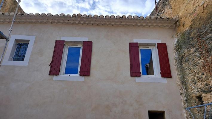 Appartement T3 en R+1 avec cave et vue sur le village