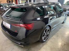 Skoda Octavia COMBI 2.0 TDI 200 ch DSG7 4x4 RS