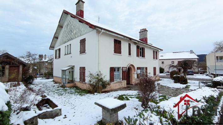 FERME A RENOVER 153 m2 5 pièces, terrain et dépendance.GER