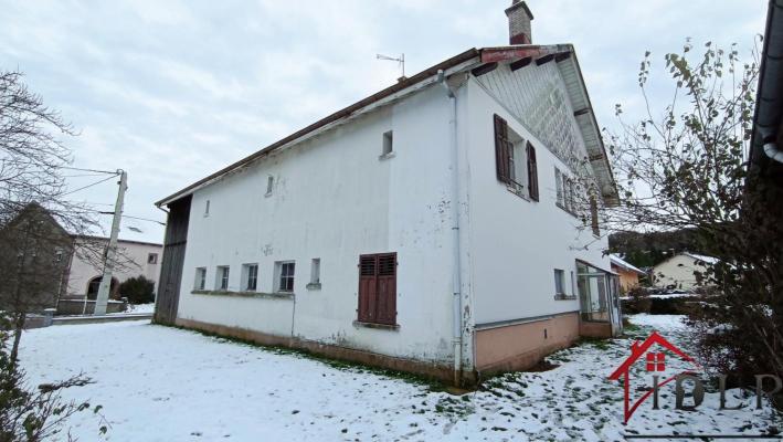 FERME A RENOVER 153 m2 5 pièces, terrain et dépendance.GER