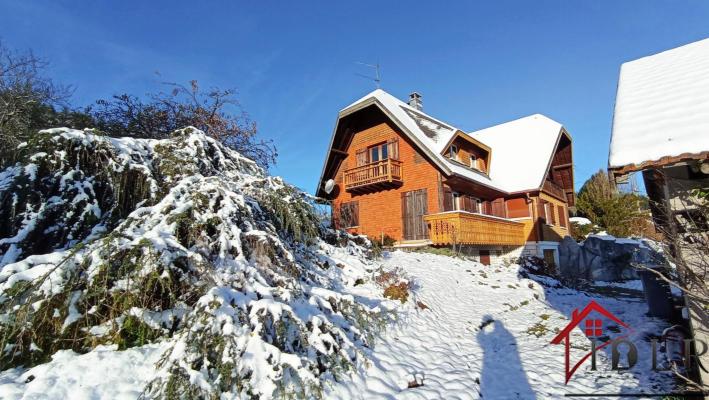 VOSGES  MAISON TRADITIONNELLE 124 m2  5 pièces sur terrain