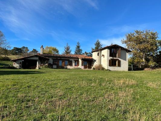 Maison sur 3 hectares à BARD