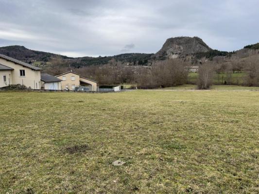 SAINT JULIEN CHAPTEUIL TERRAIN VIABILISE 824 M²