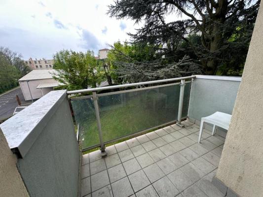 Villeboeuf le haut, duplex de 116 m2 (2 appartements réunis) + caves + garage