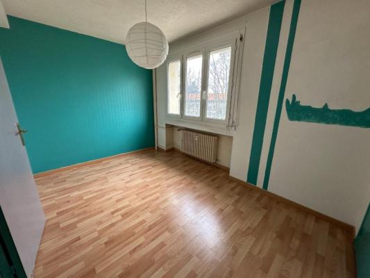 Villeboeuf le haut, duplex de 116 m2 (2 appartements réunis) + caves + garage