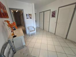 Bel Appartement avec terrasse et garage accessible PMR