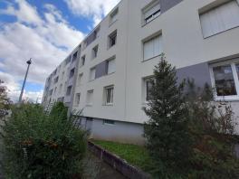 T4 de 79m² AVEC TERRASSE COTE PARC