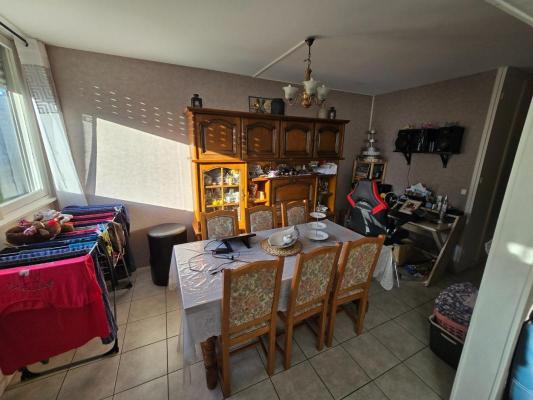 Spécial Investisseur! Appartement T5-6 avec GARAGE et Rentabilité 7.5% net