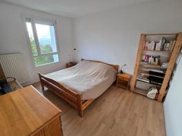 Appartement en duplex T6 avec place de parking et 2 caves