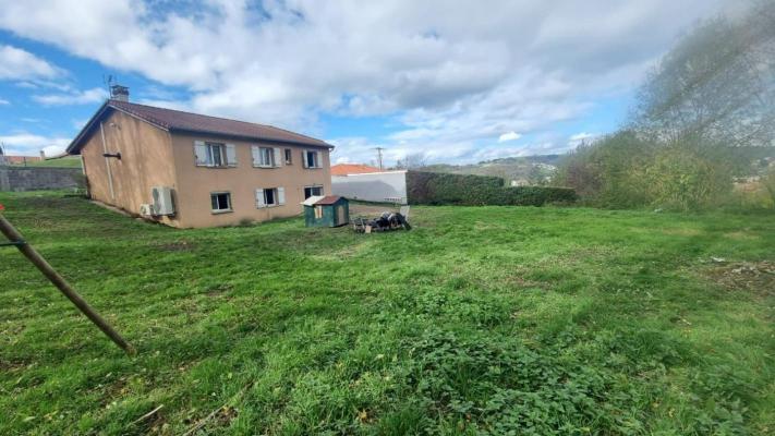 Maison sur sous-sol de 93m²,terrain 1248m²,secteur résidentiel