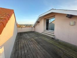 VEAUCHE CENTRE DUPLEX DERNIER ETAGE 2 CHAMBRES, TERRASSE, GARAGE