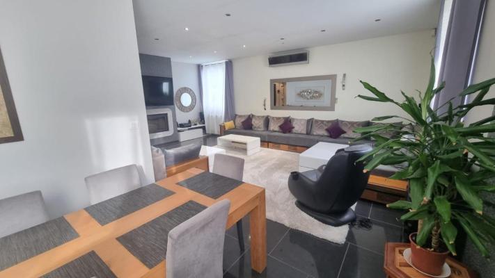 Magnifique appartement F6 de 162m²,Piscine,Terrain 300m²