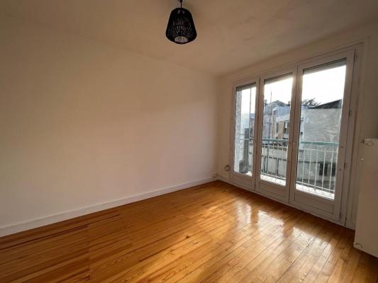 APPARTEMENT + GARAGE + TERRASSE