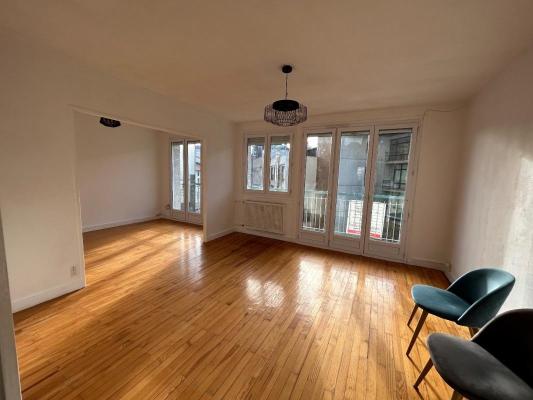 APPARTEMENT + GARAGE + TERRASSE