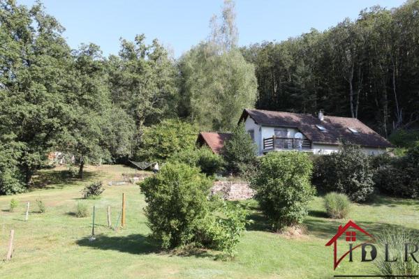 Belle propriété de 160 m2 avec jardin boisé et vue imprenabl