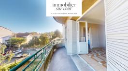 Firminy, dans bel immeuble, appartement type 3 avec balcon et garage