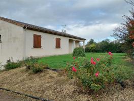 Belle maison à Saint Pierre d'Exideuil