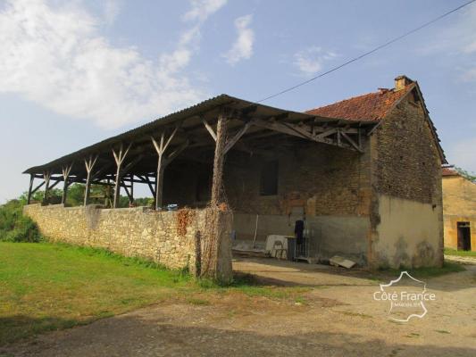 DORDOGE-TAMNIES- PROPRIETE AGRICOLE