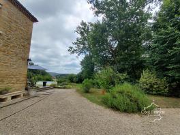 DORDOGNE-SARLAT LA CANEDA- MAISON D'HABITATION AVEC APPARTEM